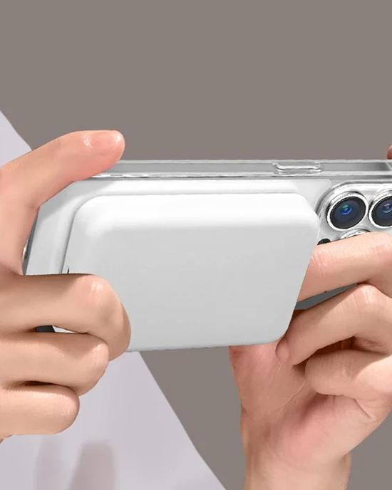 غطاء شفاف مغناطيسي أصلي لهواتف آيفون – سيليكون متوافق مع MagSafe لجميع موديلات iPhone 11 إلى 15 Pro Max / Mini / Plus غطاء شفاف مغناطيسي أصلي لهواتف آيفون – سيليكون متوافق مع MagSafe لجميع موديلات iPhone 11 إلى 15 Pro Max / Mini / Plus