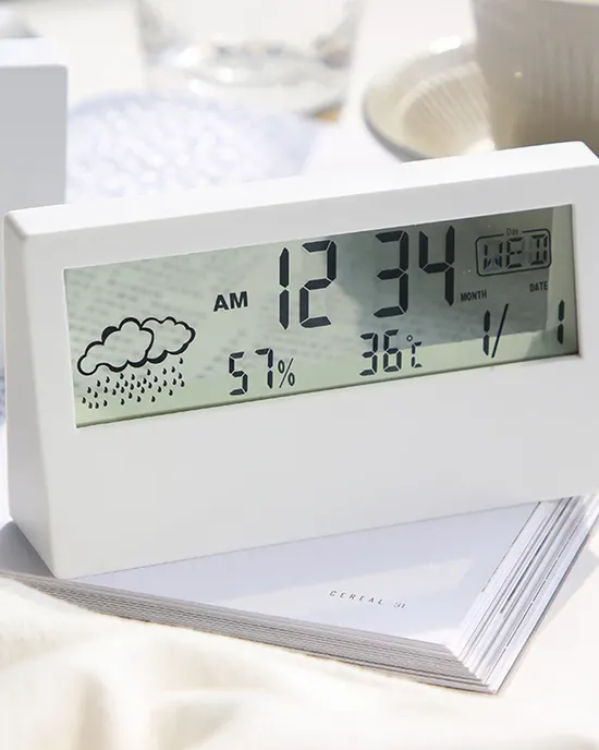 Creative thermal moisture watch, weather width, electronic alarm, desktop decor for the living room Creative thermal moisture watch, weather width, electronic alarm, desktop decor for the living room