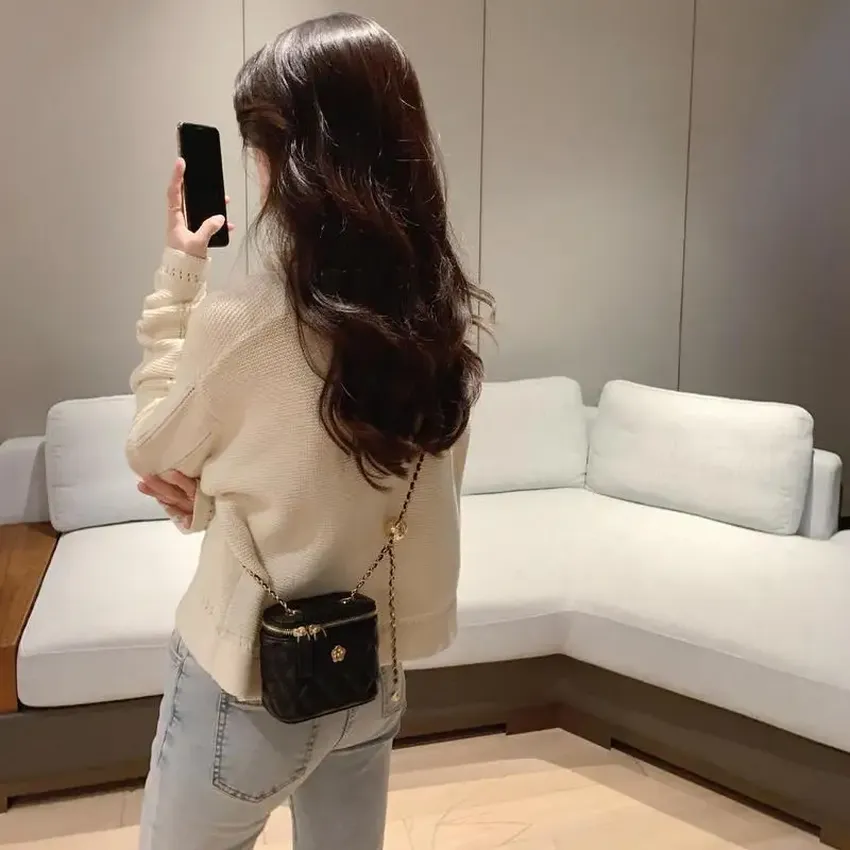 A small shoulder bag for women, Camellia underwear, chain box, small bag, new Croes Body bag, new, A small shoulder bag for women, Camellia underwear, chain box, small bag, new Croes Body bag, new,