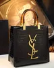 New Spring Women's Handbag 2025 in the crocodile pattern is suitable for middle -aged atmosphere New Spring Women's Handbag 2025 in the crocodile pattern is suitable for middle -aged atmosphere