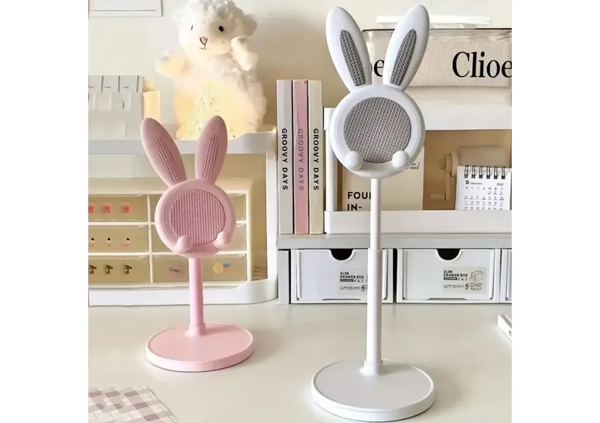A cute carton -shaped -shaped phone