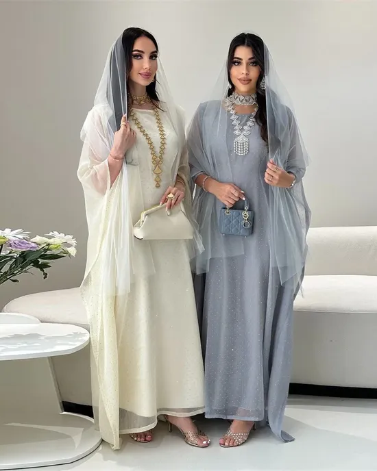 عباية فاخرة للنساء عباية فاخرة للنساء