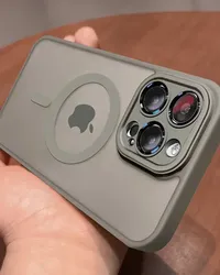 حافظة مغناطيسية فاخرة لـ iPhon