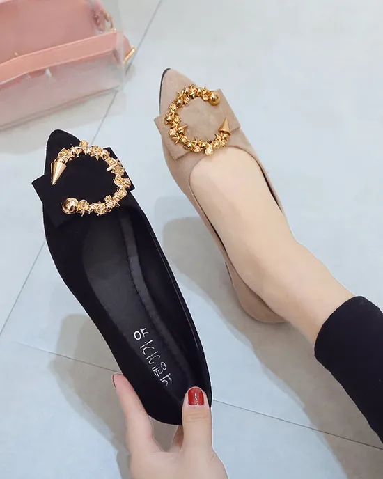 حذاء نسائي أنيق حذاء نسائي أنيق