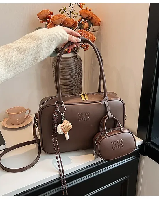 حقيبة MIU Home Fashion الكبيرة حقيبة MIU Home Fashion الكبيرة