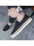 Male lights breathe, informal fabric shoes Male lights breathe, informal fabric shoes